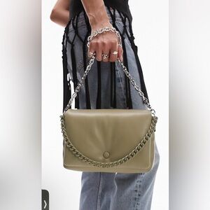 [Moving Sale] Topshop padded chain crossbody bag with detachable chain in Olive